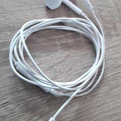 Sluchátko, jak nahlášeno EBS Tramplein pomocí iLost