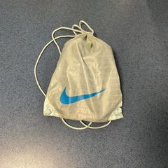 Mochila, segundo informou Breng Arnhem usando iLost