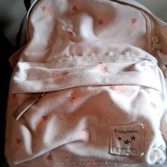 Hátizsák, amint azt Familiepark Drievliet az iLost segítségével jelentette.