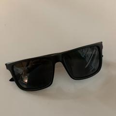 Sonnenbrille, gemeldet von Pathé Tilburg Stappegoor über iLost