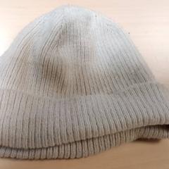 Clothing - Muts beige, as reported by Regio Oost-Vlaanderen using iLost