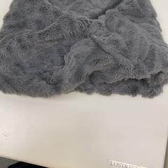 ネックウォーマー がiLostで IKEA新三郷 によって報告されました