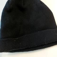 Kleding - Muts Zwart, como reportado por Centraal magazijn utilizando o iLost