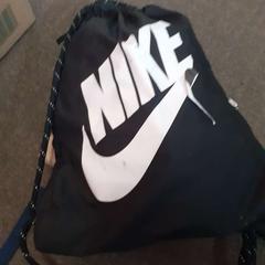 Taška Sporttas met schoenen 41,5, ako bolo nahlásené Regio Limburg - Leuven pomocou iLost