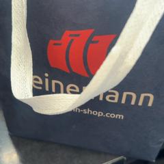 Tasche, gemeldet von Rotterdam The Hague Airport über iLost