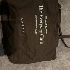 Bolsa Donker bruin, segundo informou Van der Valk Hotel Haarlem usando iLost