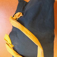 Bag bleu marine, as reported by TCL using iLost