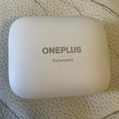 One plus witte oortjes houder, gerapporteerd met iLost