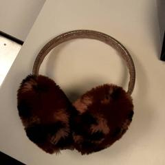 أغطية الأذنين، كما تم الإبلاغ عنه بواسطة Diergaarde Blijdorp عبر iLost