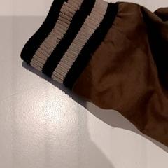 Kleding, a été signalé par De Efteling utilisant iLost