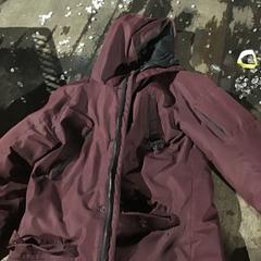 Jas، كما تم الإبلاغ عنه بواسطة De Heeren van Aemstel عبر iLost