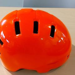 Variados - Helm, como reportado por Centraal magazijn utilizando o iLost