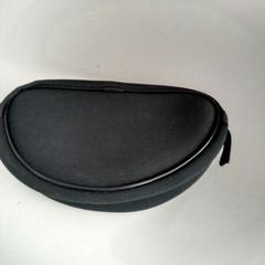 Pochette, a été signalé par Twisto utilisant iLost