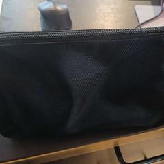 Toaletní taška Black, jak nahlášeno Conscious Hotel Westerpark pomocí iLost