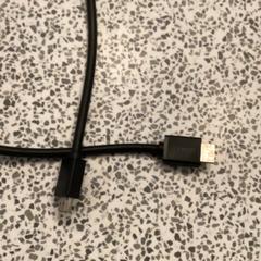 Hdmi 케이블 Black, iLost를 사용하여 MEININGER Hotel Berlin "Mitte" Humboldthaus에 보고됨