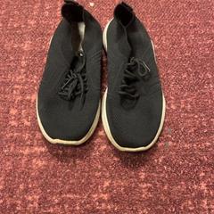 くつ がiLostで ibis Styles Rotterdam Ahoy によって報告されました