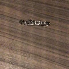 Joieria & Polsera, segons ha informat Van der Valk Hotel Zwolle mitjançant iLost