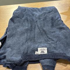 Blauwe trui, iLost에 보고됨