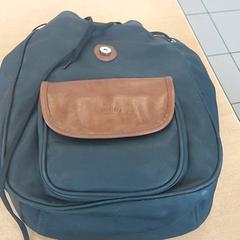 Sac à dos, a été signalé par Regio Limburg - Leuven utilisant iLost