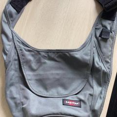 Taška Schoudertas, eastpack, grijs, jak nahlášeno Gemeente Renkum pomocí iLost