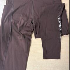 Legging bruin, victoria secret, rapporterat av DoubleTree by Hilton Rotterdam Centre med iLost