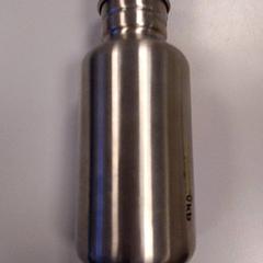 Garrafa para beber, como reportado por Vrije Universiteit Amsterdam utilizando o iLost