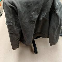 İLost kullanarak Qbuzz GD Groningen Peizerweg tarafından bildirildiği gibi Dış giyim Grijs