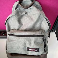 Táska, amint azt Twisto az iLost segítségével jelentette.