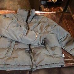 Grijze jas Teruggebracht, van donderdag nacht, iLost를 사용하여 De Heeren van Aemstel에 보고됨