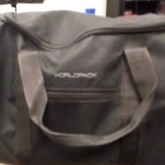 Bolsa Zwart, segundo informou Qbuzz Fryslân usando iLost