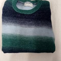 Svetr, jak nahlášeno Grand Hotel Amrâth Amsterdam pomocí iLost