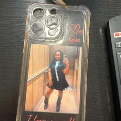 電話ケース がiLostで Amsterdam ID Aparthotel によって報告されました