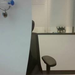 피어싱 Zilver met blauwe stenen, iLost를 사용하여 IJsselland Ziekenhuis에 보고됨