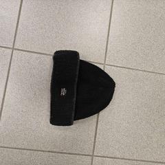 قبعة صغيرة zwart، كما تم الإبلاغ عنه بواسطة Regio Oost-Vlaanderen عبر iLost