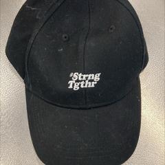 キャップ がiLostで IKEA Brno によって報告されました