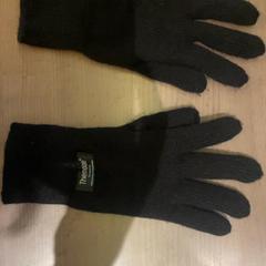 Rękawiczki, zgłoszono przez Pathé Arnhem przy użyciu iLost