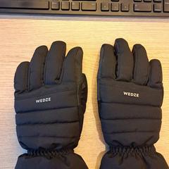 Kesztyű zwart, amint azt Regio West-Vlaanderen az iLost segítségével jelentette.