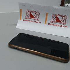 Iphone 11 paars がiLostで Gemeente Utrecht によって報告されました