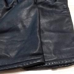 Handschoenen Zwart, zoals gemeld door Qbuzz Fryslân met iLost