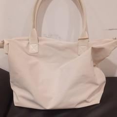 Purse Martín, as reported by RÍO Shopping - Valladolid using iLost
