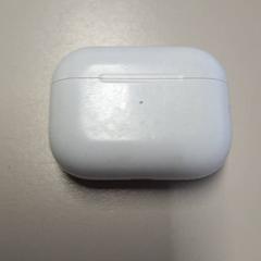 Airpods fodral, rapporterat av Connexxion Haarlem IJmond med iLost