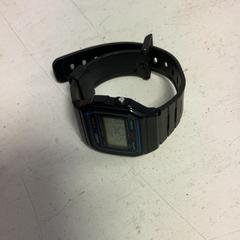 Horloge Zwart, zoals gemeld door Artis met iLost