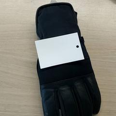 Kleding Handschoen, som rapportert av Regio Limburg - Leuven ved bruk av iLost