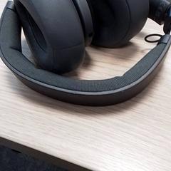 Słuchawki Grijs, zgłoszono przez Qbuzz Fryslân przy użyciu iLost