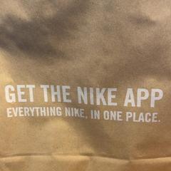 Purchase nike, segundo informou Designer Outlet Roermond usando iLost
