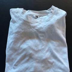 Bluse, gemeldet von Conscious Hotel Westerpark über iLost