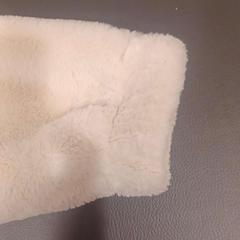 Sudadera blanca, ha sido reportado por RÍO Shopping - Valladolid con iLost
