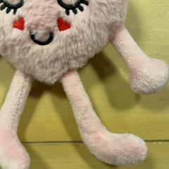 Peluche Roze hart, a été signalé par Familie Resort Molenwaard utilisant iLost