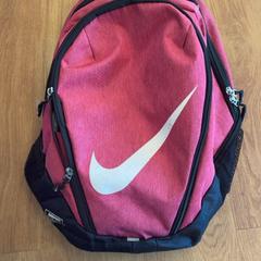 Motxila, gisa salatu by GVB iLost erabiliz