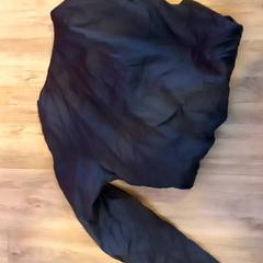 Jaqueta, segons ha informat Arriva Limburg Noord mitjançant iLost